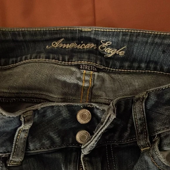 Low-rise flare jeans - Picture 3 of 3